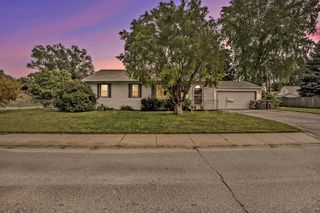419 N 28TH Street, Council Bluffs, IA 51501