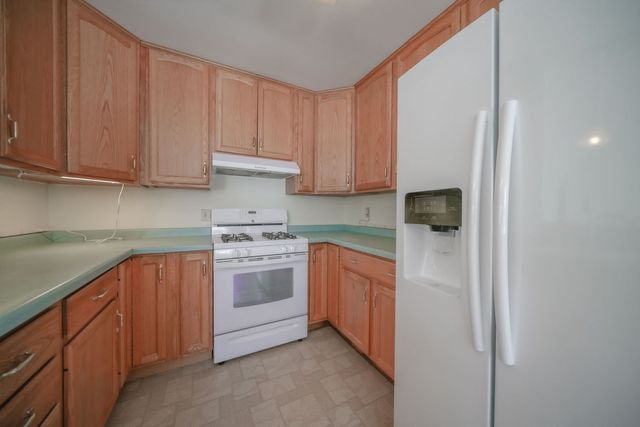 808 S 5th Street, Oregon, IL 61061