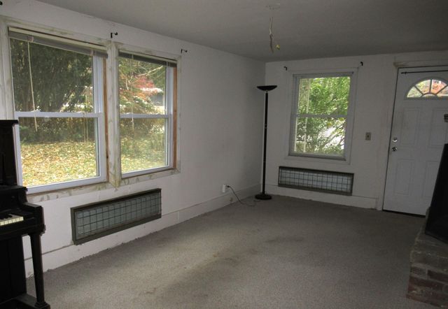 3 Shipman Circle, Ann Arbor, MI 48104