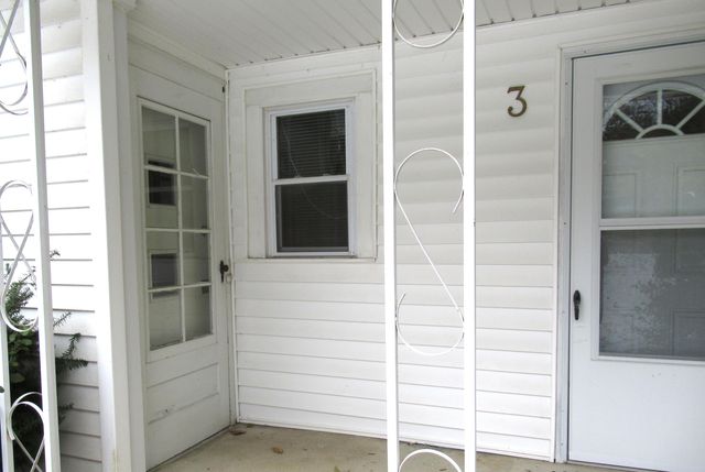 3 Shipman Circle, Ann Arbor, MI 48104