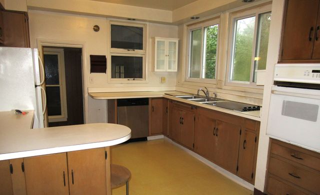 3 Shipman Circle, Ann Arbor, MI 48104