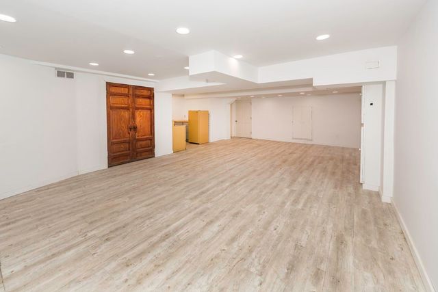 3 Shipman Circle, Ann Arbor, MI 48104