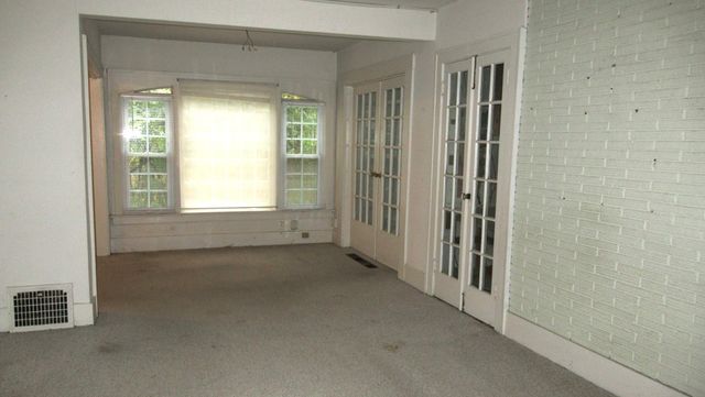 3 Shipman Circle, Ann Arbor, MI 48104