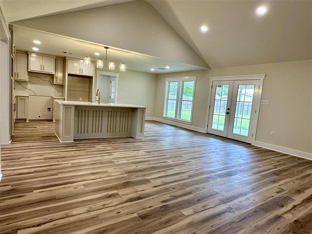 326 Vanessa Avenue, Lake Charles, LA 70605