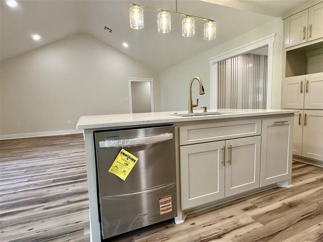 326 Vanessa Avenue, Lake Charles, LA 70605