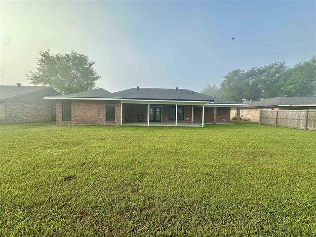 326 Vanessa Avenue, Lake Charles, LA 70605