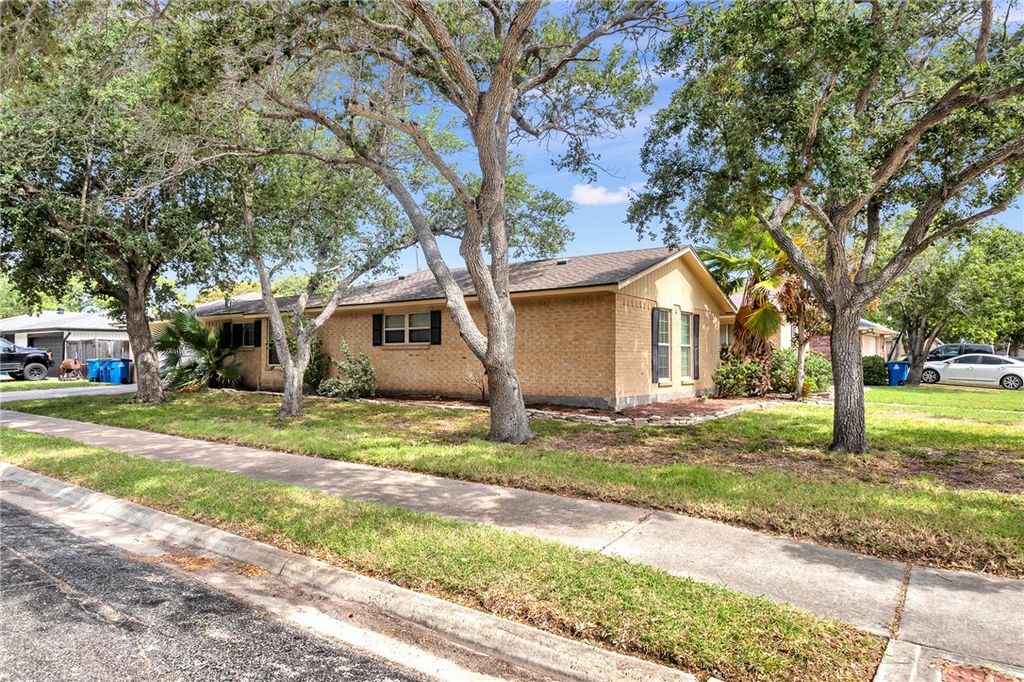 101 Toyah Dr, Portland, TX 78374 — photo 3