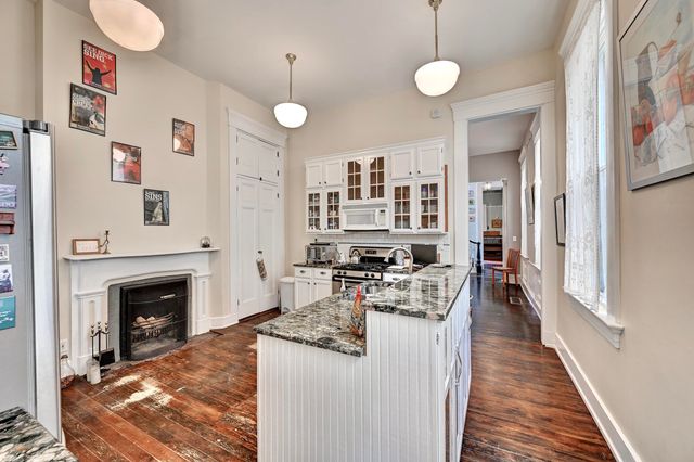 18 W 8th Street, Newport, KY 41071