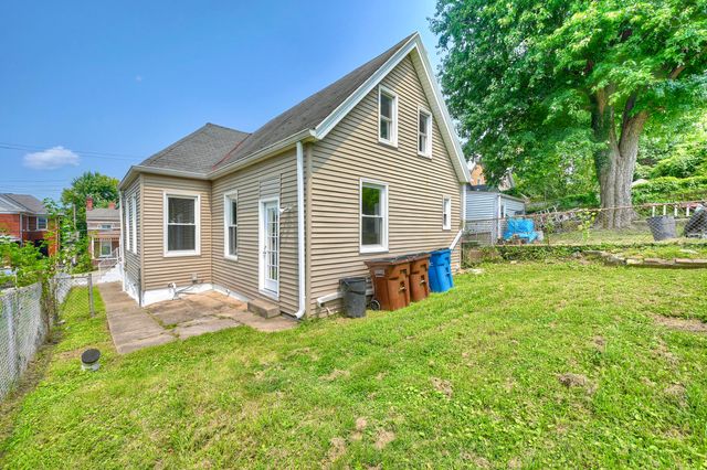 922 6th Avenue, Dayton, KY 41074