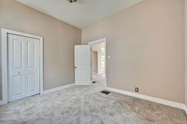 922 6th Avenue, Dayton, KY 41074