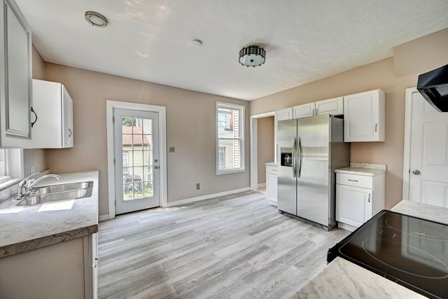 922 6th Avenue, Dayton, KY 41074