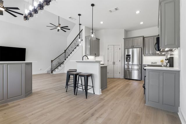 6107 Grande Cove Court, Granbury, TX 76049