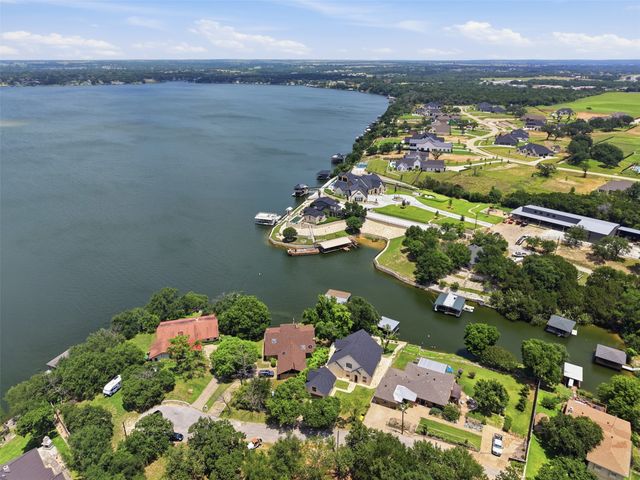 6107 Grande Cove Court, Granbury, TX 76049