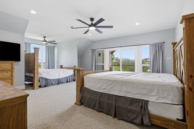 6107 Grande Cove Court, Granbury, TX 76049