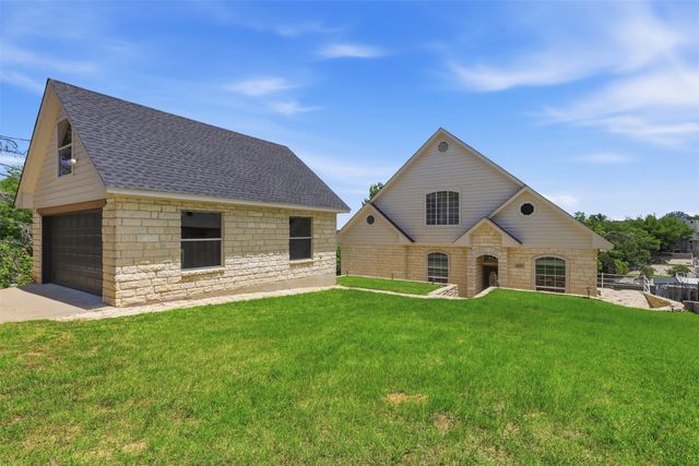 6107 Grande Cove Court, Granbury, TX 76049