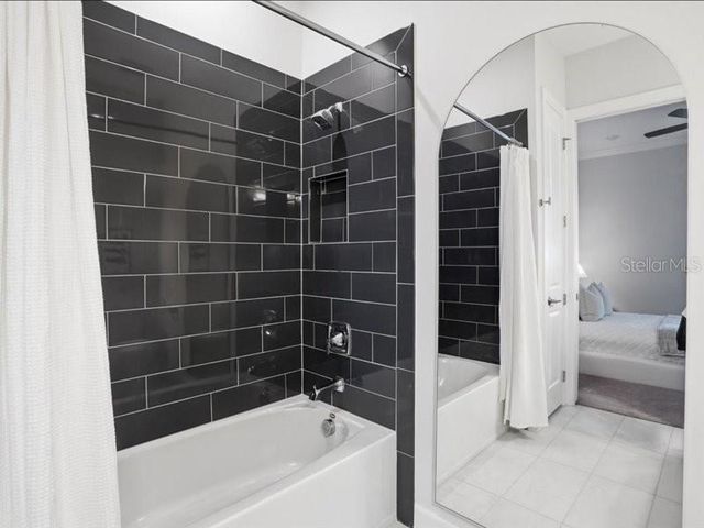 6243 PLATEAU COURT, Sarasota, FL 34203