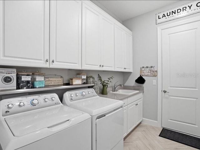 6243 PLATEAU COURT, Sarasota, FL 34203