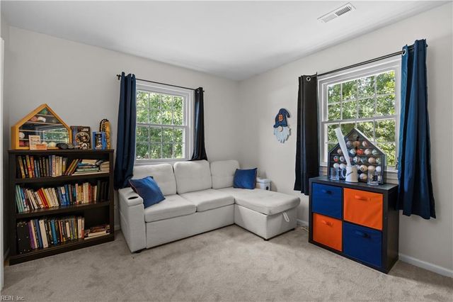 760 Village Green PW, Newport News, VA 23602