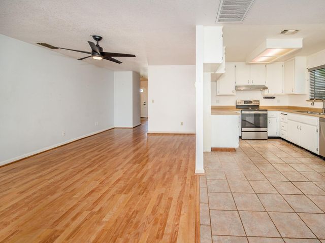 148 Glacier St, Woodland, CA 95695