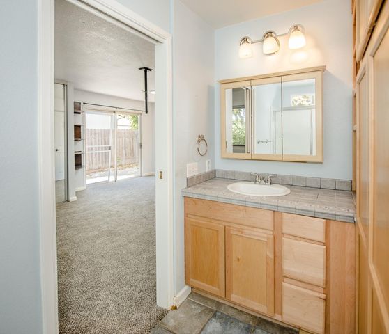 148 Glacier St, Woodland, CA 95695