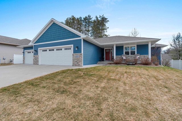 2041 BUCKTHORN TRAIL, Green Bay, WI 54304