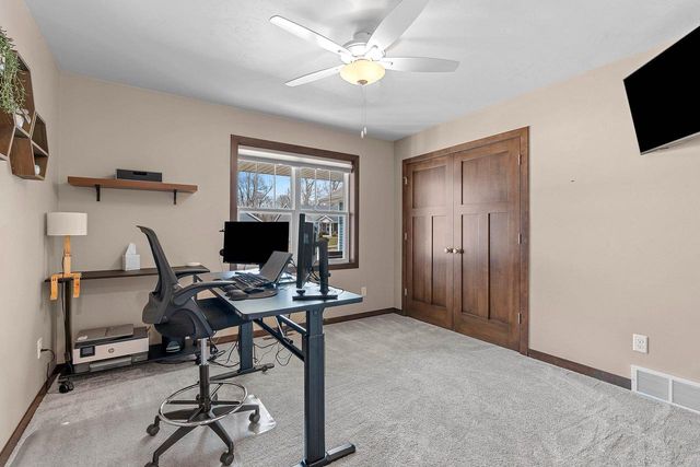 2041 BUCKTHORN TRAIL, Green Bay, WI 54304