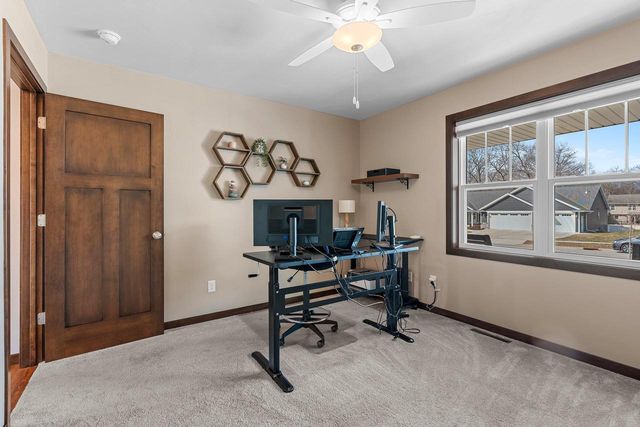 2041 BUCKTHORN TRAIL, Green Bay, WI 54304