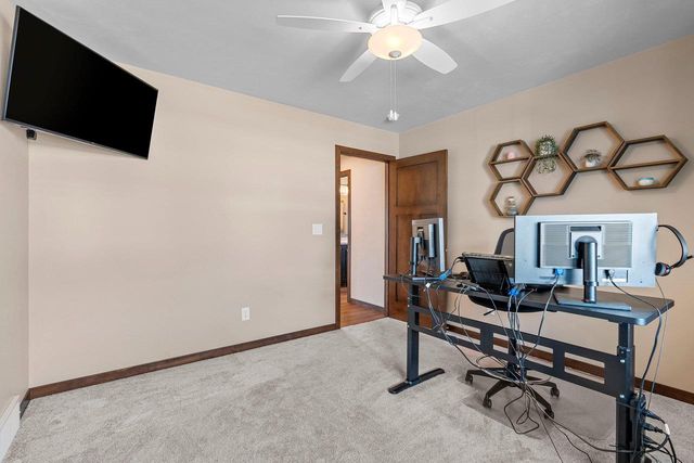 2041 BUCKTHORN TRAIL, Green Bay, WI 54304