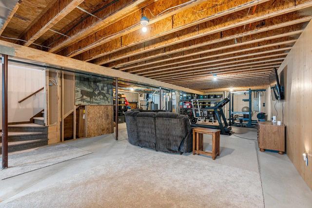 2041 BUCKTHORN TRAIL, Green Bay, WI 54304