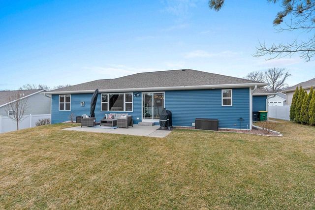 2041 BUCKTHORN TRAIL, Green Bay, WI 54304