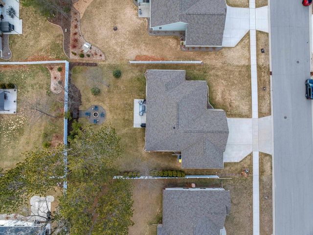 2041 BUCKTHORN TRAIL, Green Bay, WI 54304