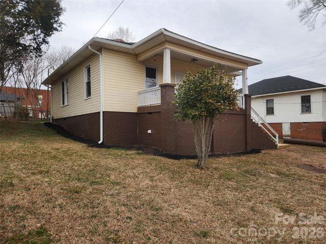 104 1st Avenue, China Grove, NC 28023