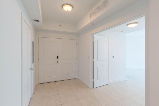 315 NE 3rd Avenue 1706, Fort Lauderdale, FL 33301