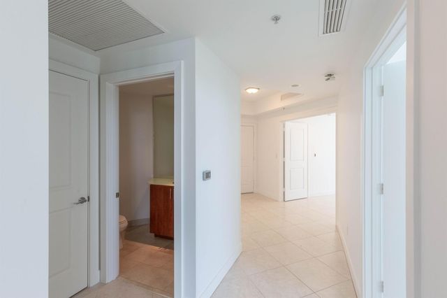 315 NE 3rd Avenue 1706, Fort Lauderdale, FL 33301