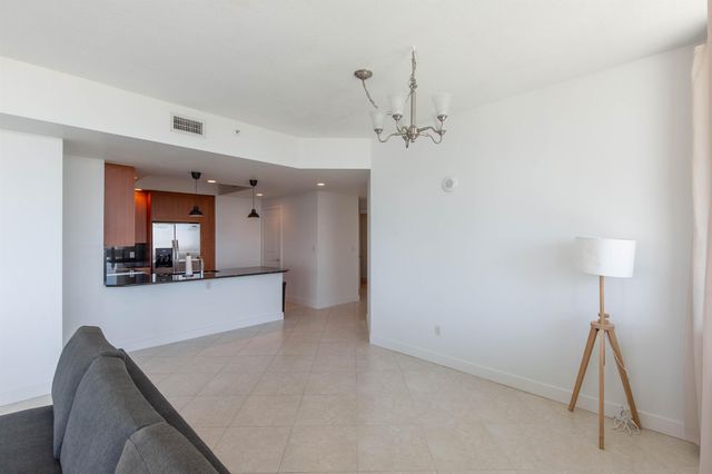 315 NE 3rd Avenue 1706, Fort Lauderdale, FL 33301