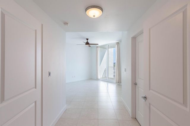 315 NE 3rd Avenue 1706, Fort Lauderdale, FL 33301