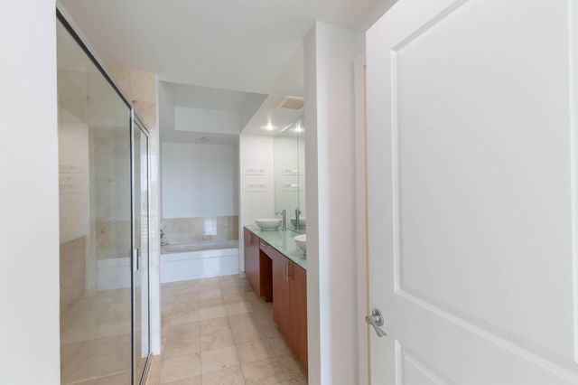 315 NE 3rd Avenue 1706, Fort Lauderdale, FL 33301