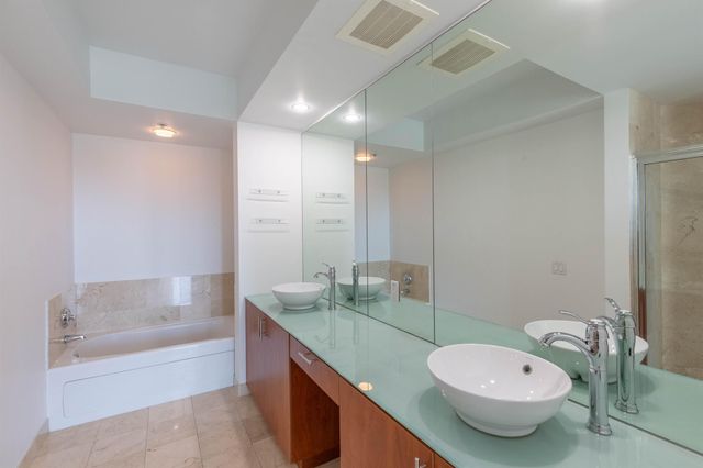 315 NE 3rd Avenue 1706, Fort Lauderdale, FL 33301