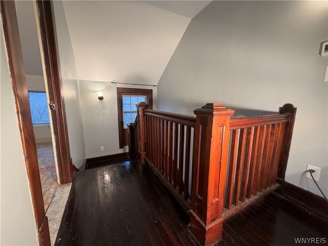 12182 Old Main Road, Hanover, NY 14136