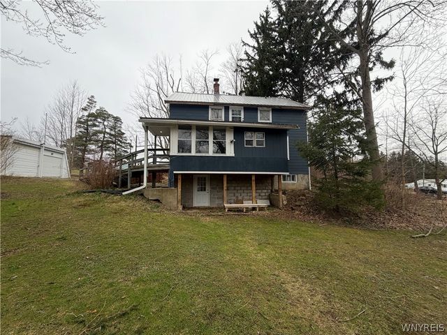 12182 Old Main Road, Hanover, NY 14136