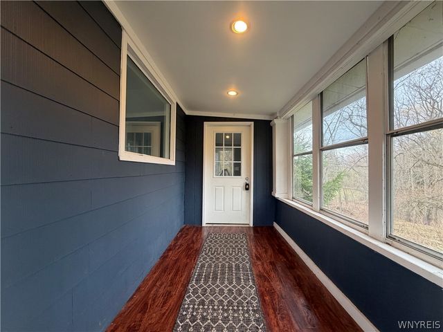 12182 Old Main Road, Hanover, NY 14136