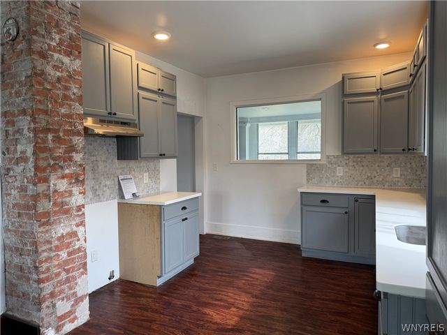 12182 Old Main Road, Hanover, NY 14136