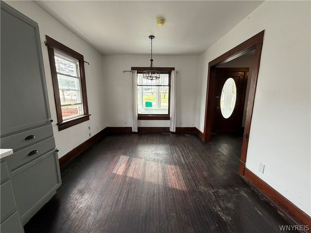 12182 Old Main Road, Hanover, NY 14136