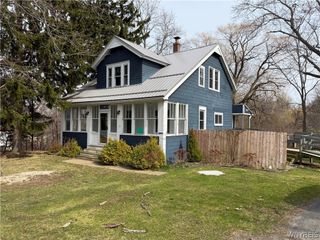 12182 Old Main Road, Hanover, NY 14136