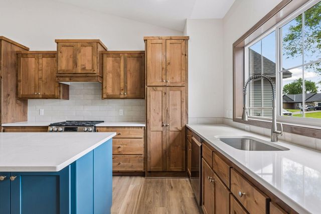 2699 128th Avenue NW, Coon Rapids, MN 55448