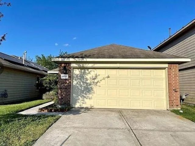 9210 Strawberry Cactus Loop, Houston, TX 77064