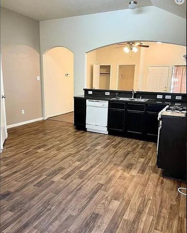 9210 Strawberry Cactus Loop, Houston, TX 77064