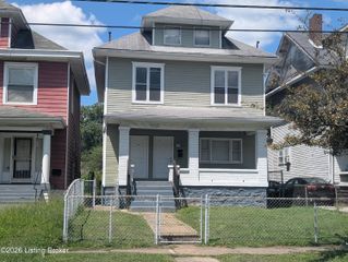 642 Louis Coleman Jr Dr, Louisville, KY 40211