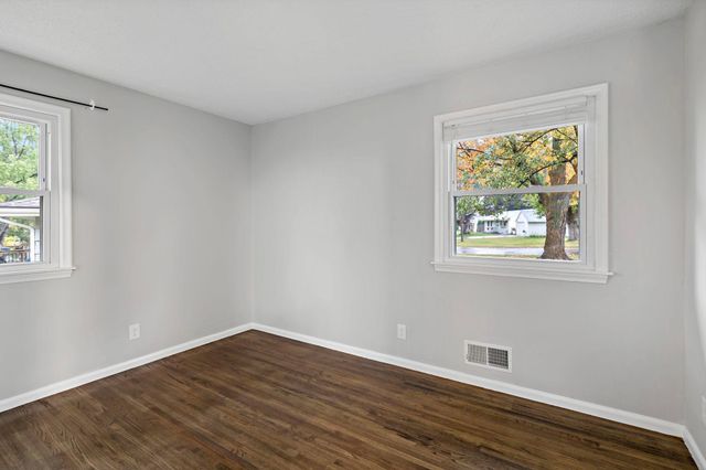 2206 W 89th Street W, Bloomington, MN 55431