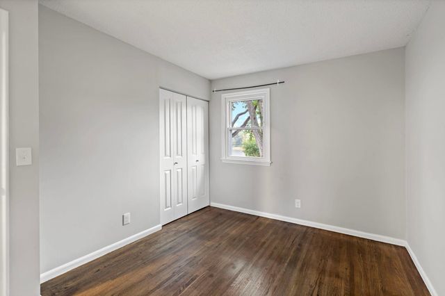 2206 W 89th Street W, Bloomington, MN 55431